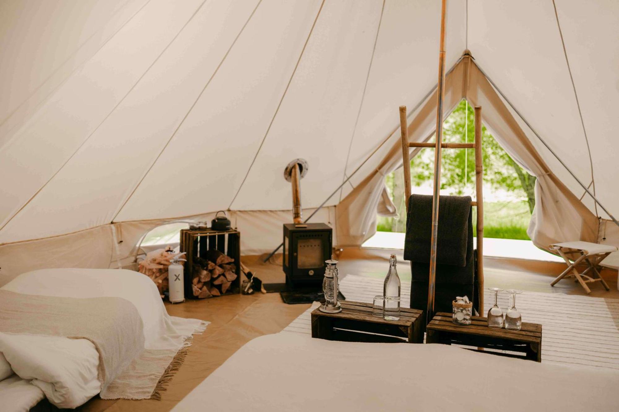 Falkeroed - Lyxig Glamping I Naturreservat Ink Frukost غريبستاد المظهر الخارجي الصورة