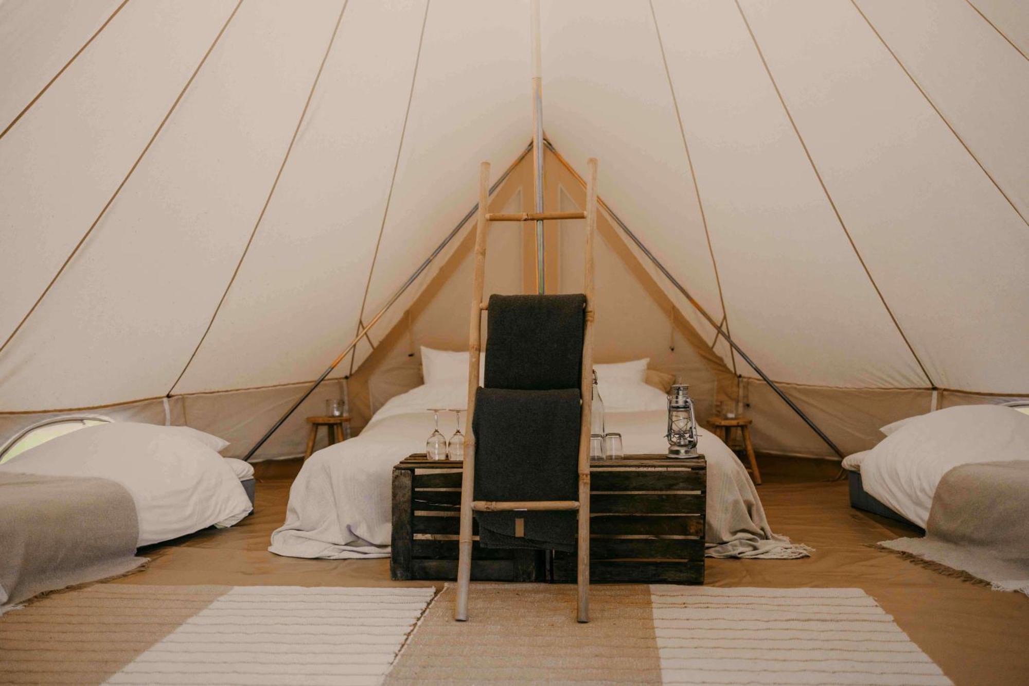 Falkeroed - Lyxig Glamping I Naturreservat Ink Frukost غريبستاد المظهر الخارجي الصورة