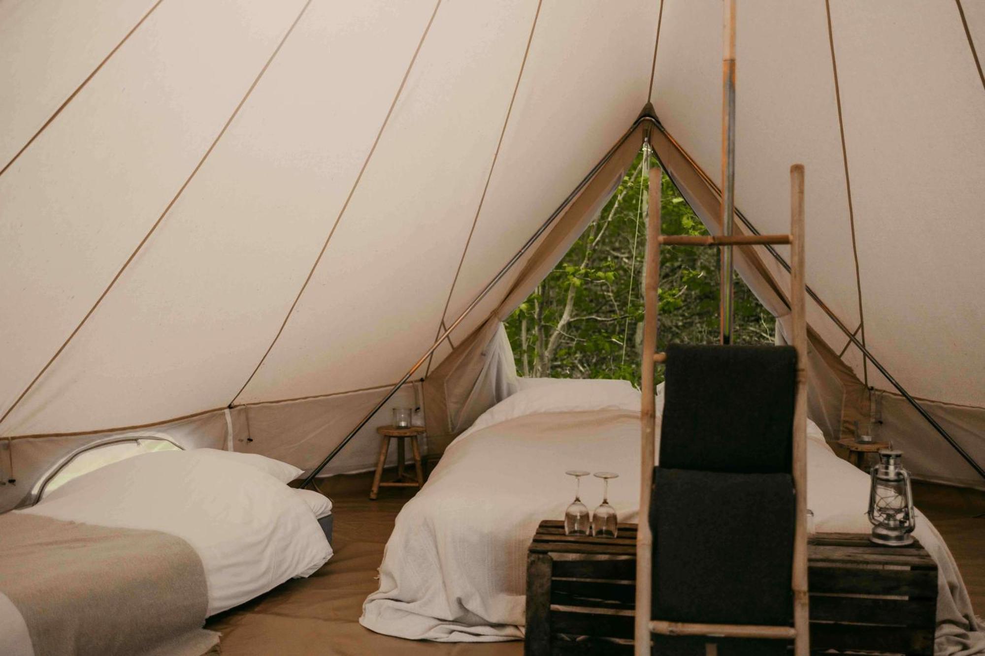 Falkeroed - Lyxig Glamping I Naturreservat Ink Frukost غريبستاد المظهر الخارجي الصورة