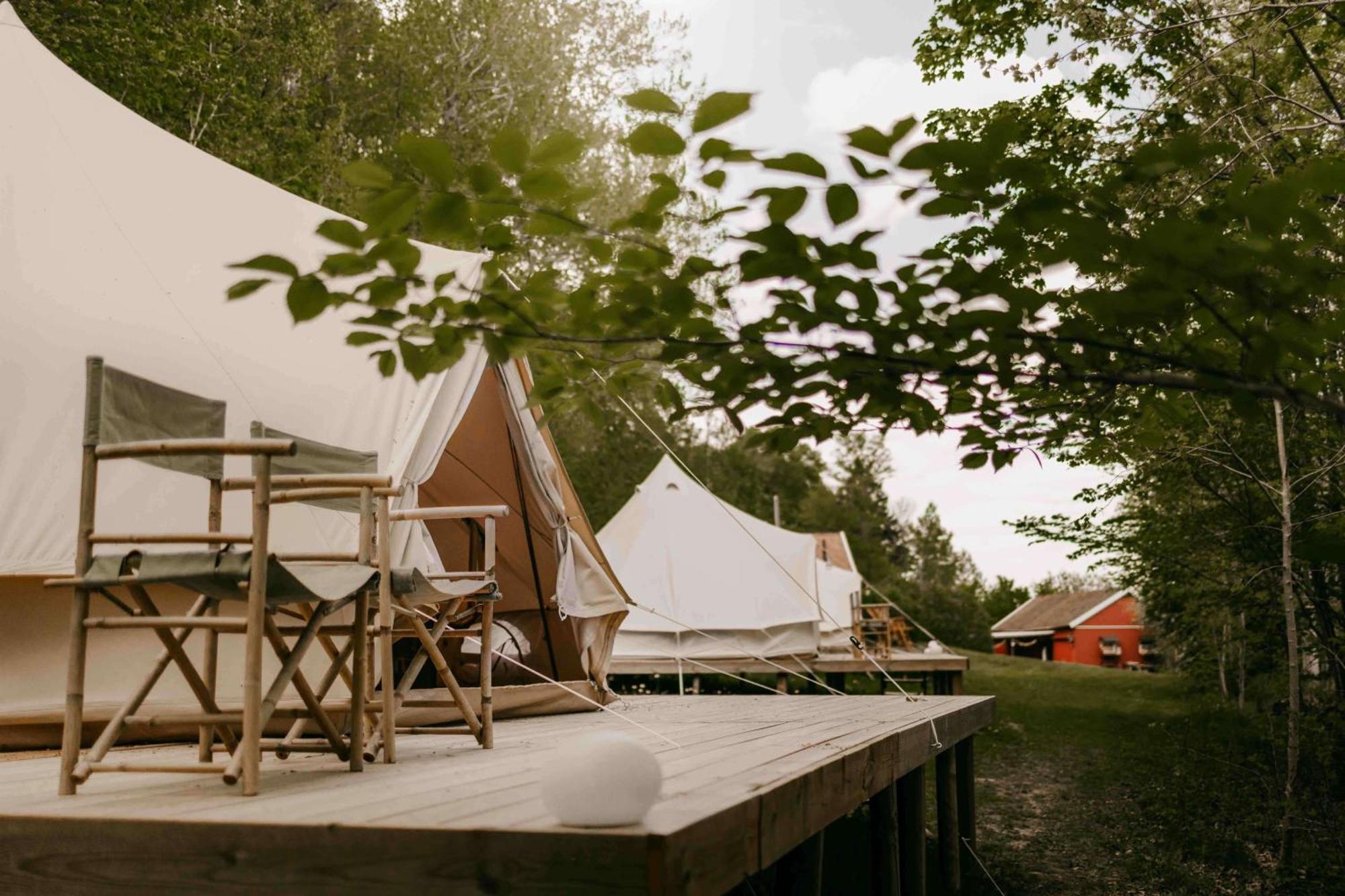 Falkeroed - Lyxig Glamping I Naturreservat Ink Frukost غريبستاد المظهر الخارجي الصورة
